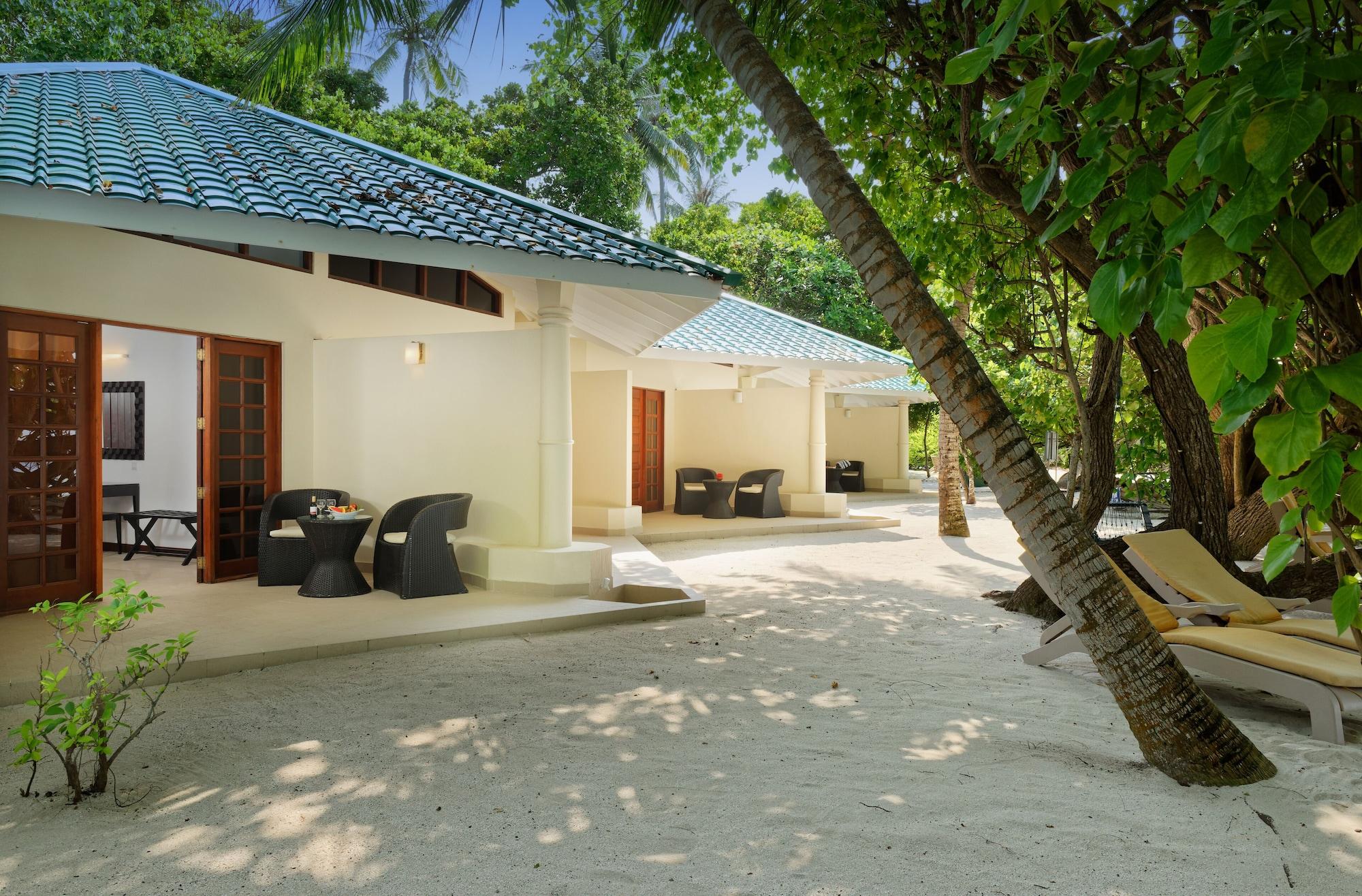 Embudu Village Resort Embudu Island Экстерьер фото