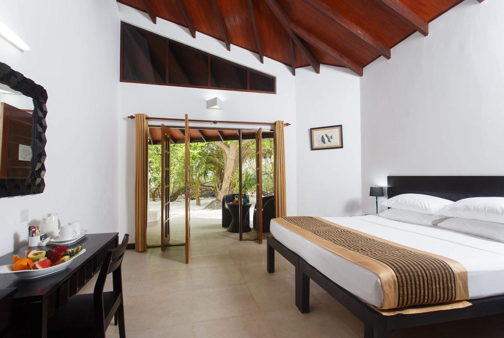 Embudu Village Resort Embudu Island Экстерьер фото