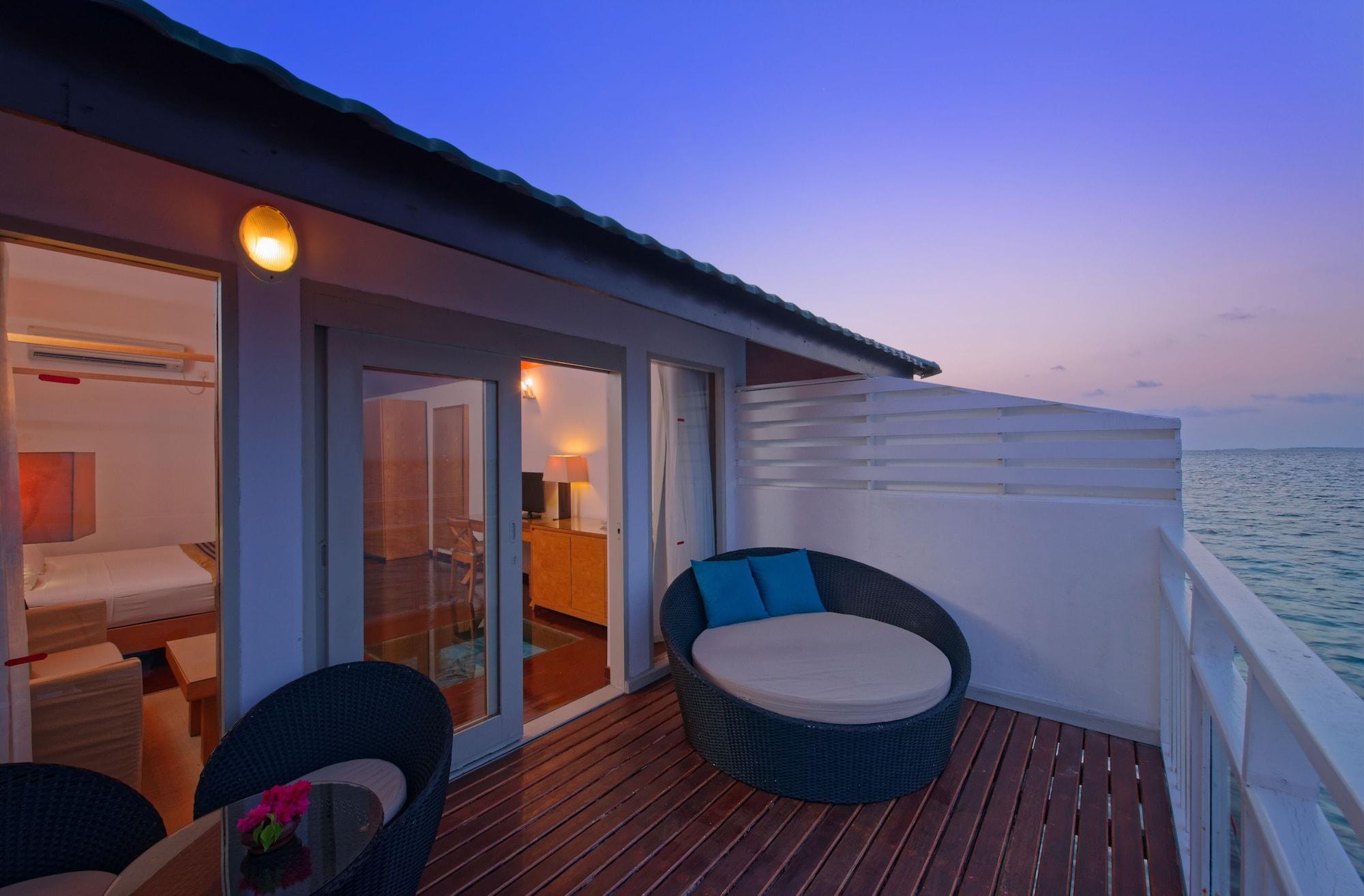 Embudu Village Resort Embudu Island Экстерьер фото